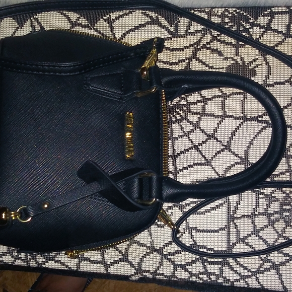 STEVE MADDEN mini purse! - Picture 3 of 14